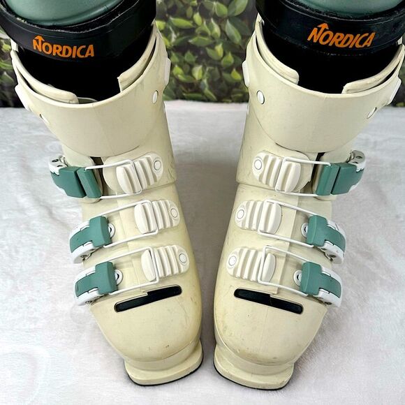 {Nordica} RARE Syntech F8 Ski Boots, Micro-Flex Buckles & Pure Wool-Lined main image 13